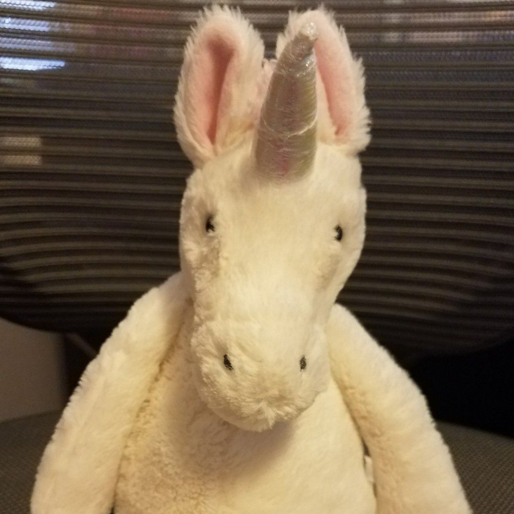 Jellycat 12.5" BASHFUL UNICORN. Hard to find